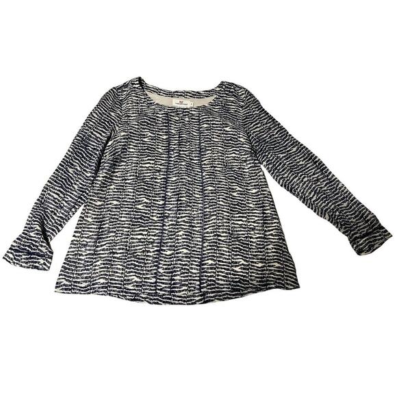Vineyard Vines Womens Size 6 Navy Blue Zebra Pattern Silk Blend Blouse Top Excel - Picture 1 of 7